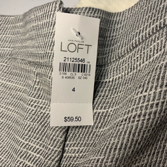 Loft Women Grey Shorts - Picture 4 of 7